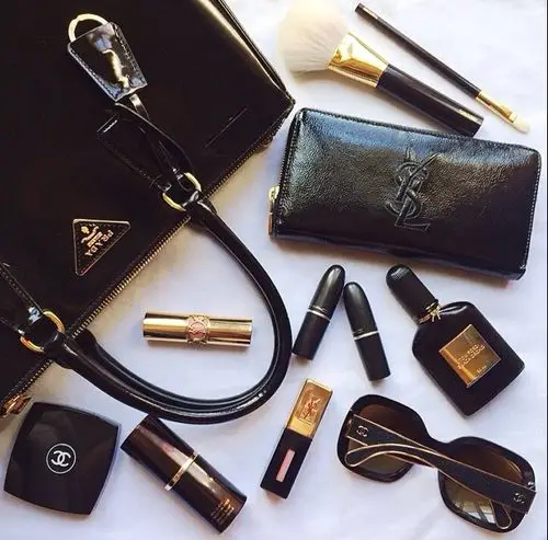 Bags, Wallets, and Fashion Accessories
